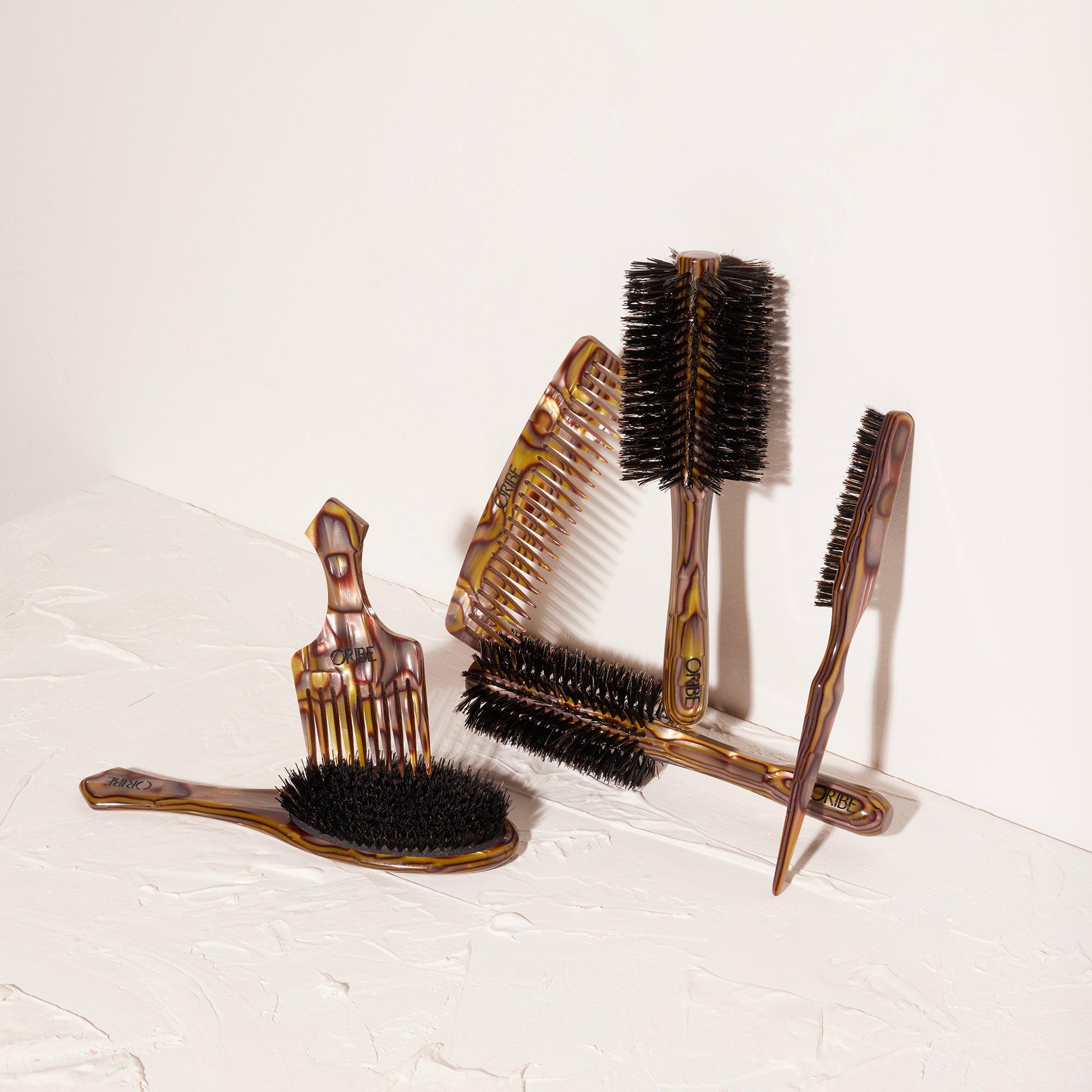 italian resin wide tooth comb