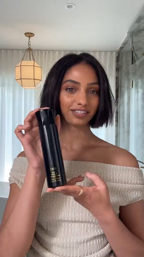 Get Sleek, Shiny Hair with Royal Blowout